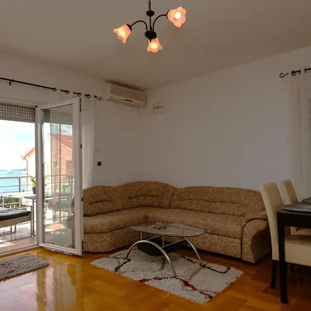 Olivera-trogir By Guide Apartamento *