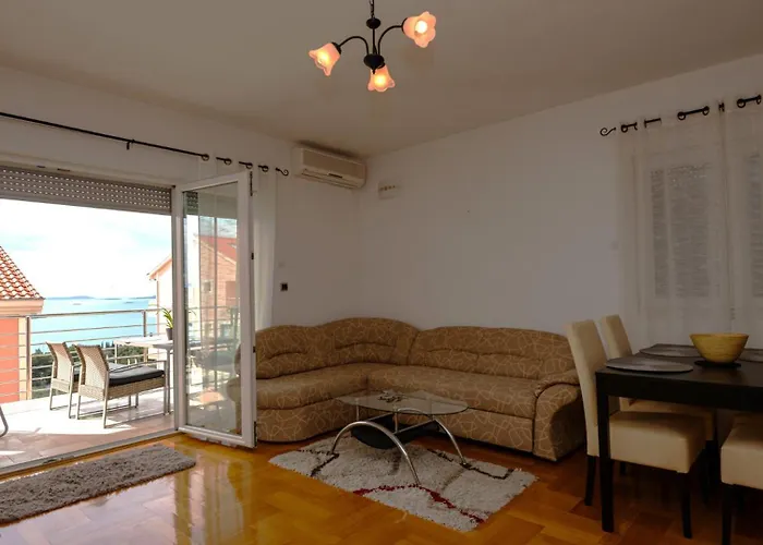 Olivera-trogir By Guide Apartamento *