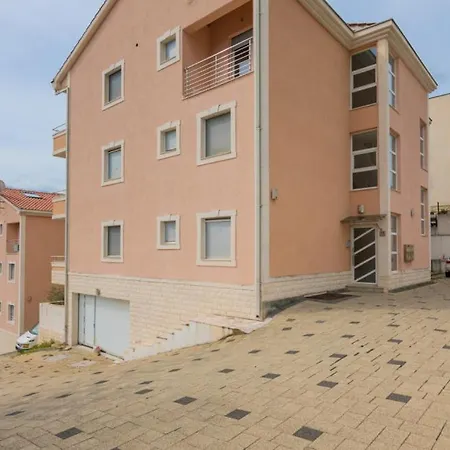 Appartement Olivera-trogir By Guide *