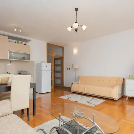 Olivera-trogir By Guide Апартаменти Трогір